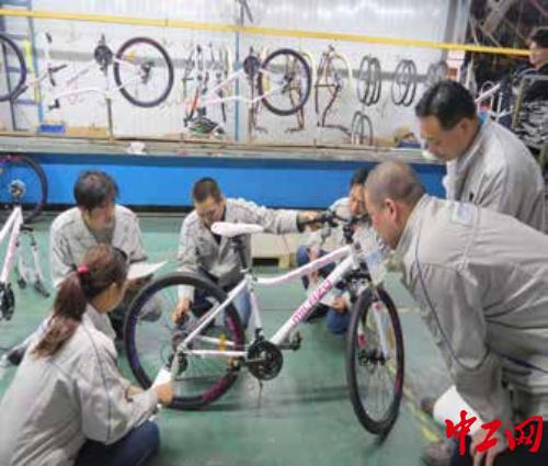 工匠汇·首届轻工大国工匠|魏广胜:化零为整的魔术师(图2) 工匠汇·首届轻工大国工匠|魏广胜:化零为整的魔术师(图2)