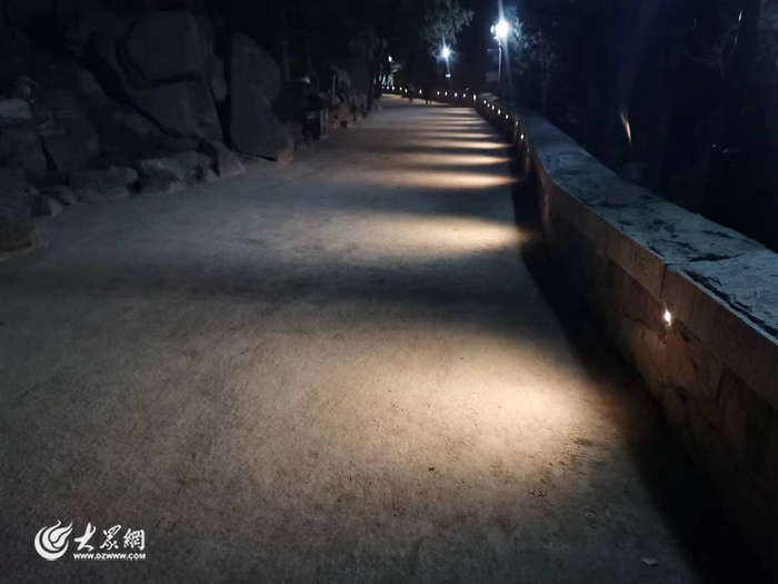 夜游泰山 告别手电筒(图1) 夜游泰山 告别手电筒(图1)