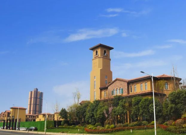 最受欢迎文章速览:室内灯具价格室内灯具选购技巧(图3) 最受欢迎文章速览:室内灯具价格室内灯具选购技巧(图3)