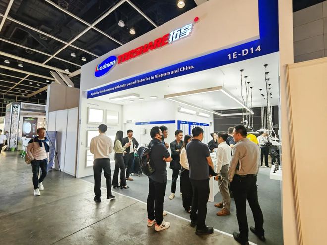 香港国际春季灯饰展盛大举行各企业产品亮点精彩呈现(图17)