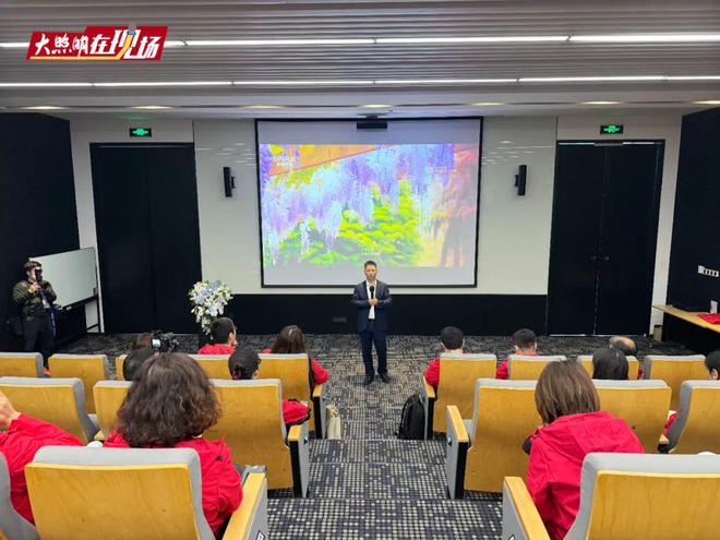 欧普照明马志伟:我们希望跳出行业的“卷”进一步将行业天花板打开…(图7) 欧普照明马志伟:我们希望跳出行业的“卷”进一步将行业天花板打开…(图7)