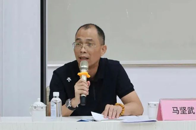 2024年全区照明行业座谈会在海威科技圆满举办(图4) 2024年全区照明行业座谈会在海威科技圆满举办(图4)