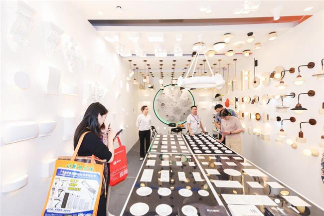 古镇灯饰展入选 “粤贸全国”活动目录 照明行业迎来发展新契机(图2) 古镇灯饰展入选 “粤贸全国”活动目录 照明行业迎来发展新契机(图2)