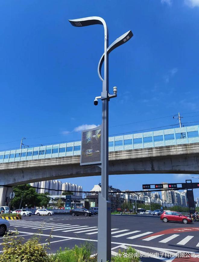 「项目案例」物联网智慧灯杆江阴市落实多杆合一优化城市空间(图4) 「项目案例」物联网智慧灯杆江阴市落实多杆合一优化城市空间(图4)